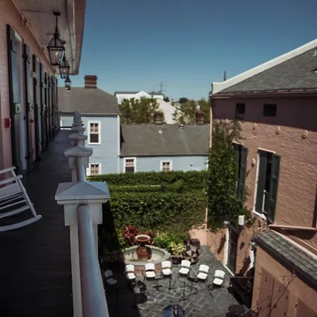 Royal Frenchmen Hotel And Bar New Orleans Exterior photo