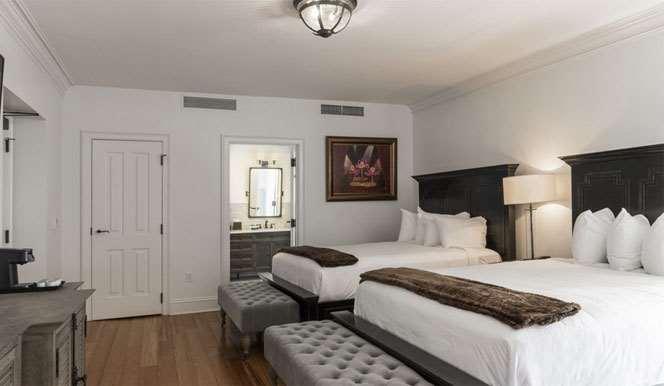 Royal Frenchmen Hotel&bar Hotel 4*