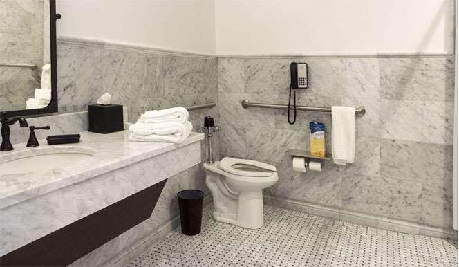 Royal Frenchmen Hotel&bar New Orleans