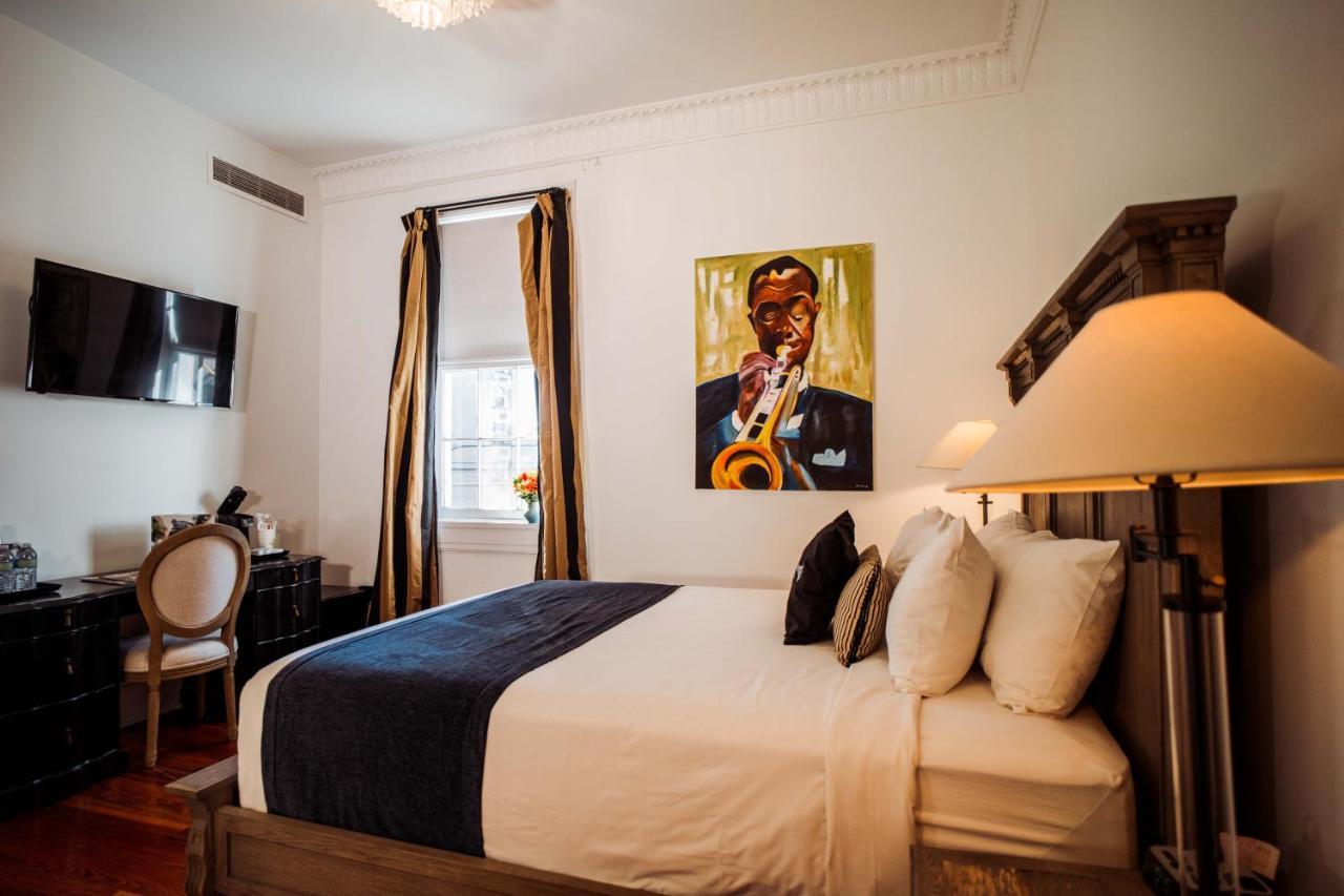 Royal Frenchmen Hotel&bar Hotel 4*