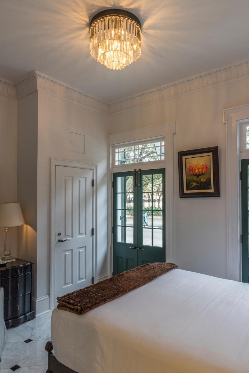 Royal Frenchmen Hotel&bar