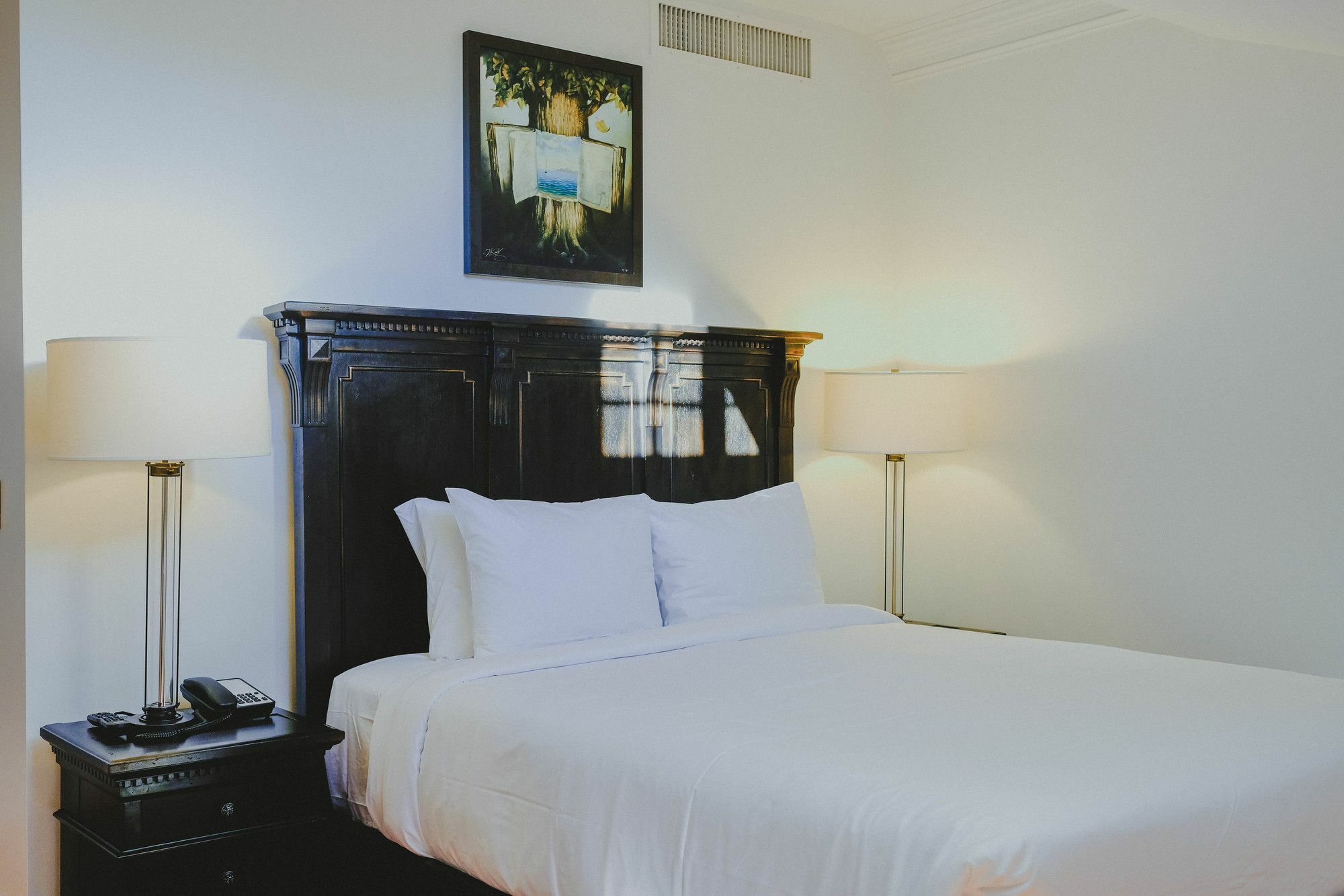 Royal Frenchmen Hotel&bar New Orleans